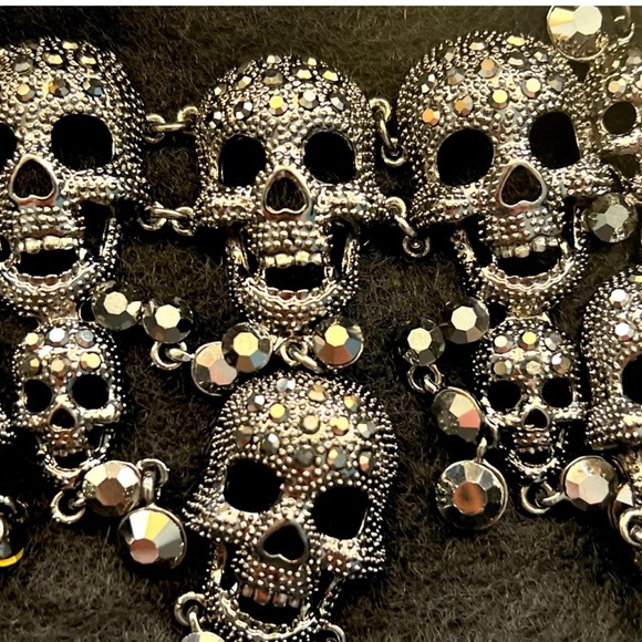 NWT🤩NATASHA Heavy Multi-Skull Statement Drop Necklace Halloween Goth Punk Emo - Picture 4 of 6